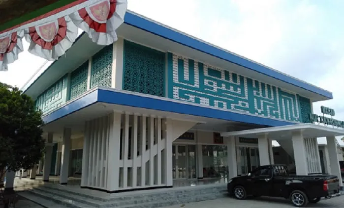 Nur Tjokrosiwojo Grand Mosque: Where Faith Meets Cilacap Culture